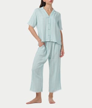 Notch Collar Woven Capri Pajama Set: undefined