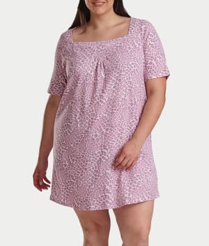 Plus Size Romantic Fields Elbow-Length Sleep Shirt: undefined