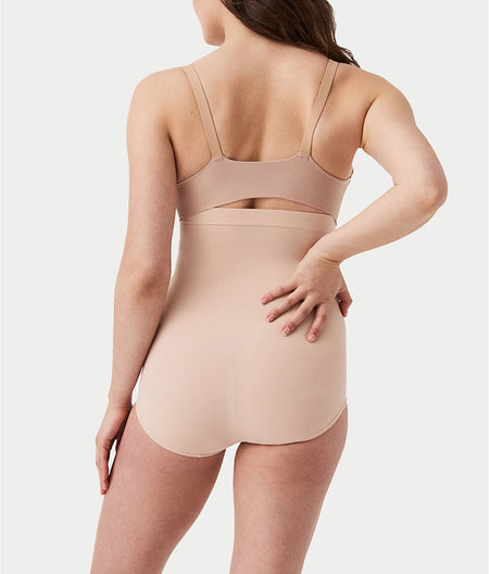 Everyday Seamless Shaping High-Waist Brief