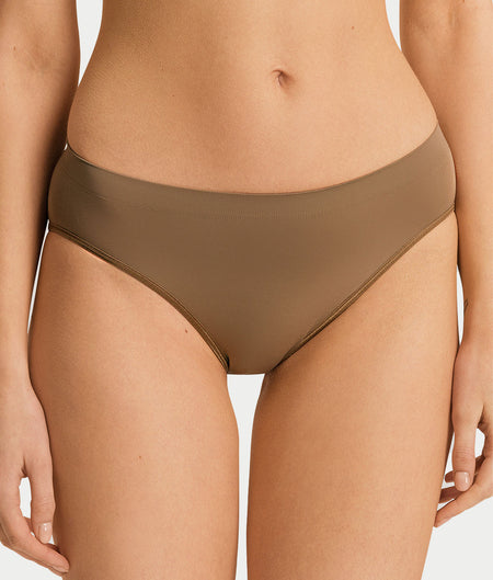 Touch Feeling Hi-Cut Brief