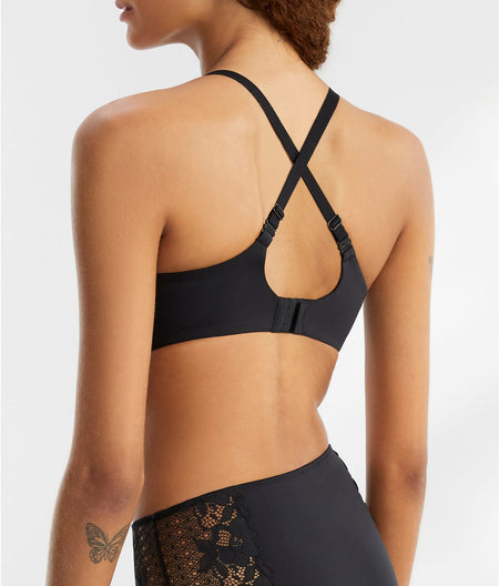 The Favorite T-Shirt Bra: Black