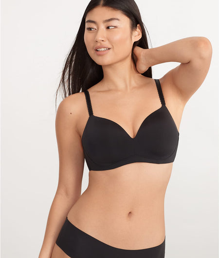 The Favorite Wire-Free Smoothing T-Shirt Bra: Black