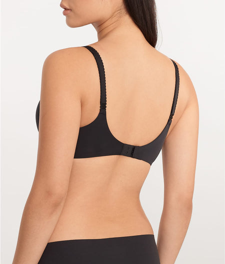 The Favorite Wire-Free Smoothing T-Shirt Bra: Black