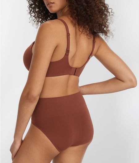 The Smoothing Seamless Brief