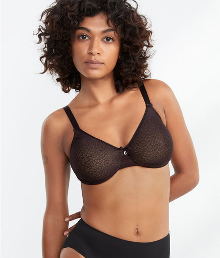 C Magnifique Minimizer Bra: Black