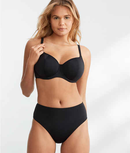 Jewel Cove Sweetheart Bikini Top: Black Solid