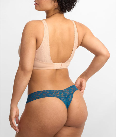 Signature Lace Low Rise Thong