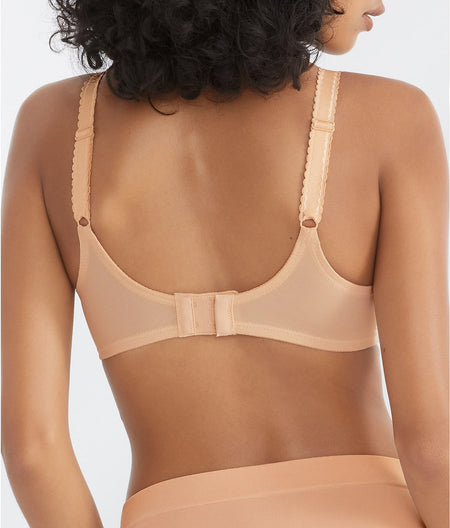 Slimline Seamless Minimizer Bra