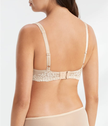 Embrace Lace T-Shirt Bra