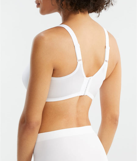 Basic Beauty Spacer T-Shirt Bra: White