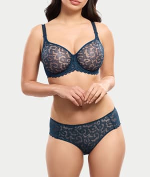 Leia Brief: undefined