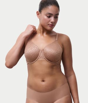 Magique Back Smoothing Minimizer Bra: Coffee Latte
