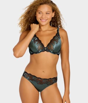 Modern Affair Bikini: undefined