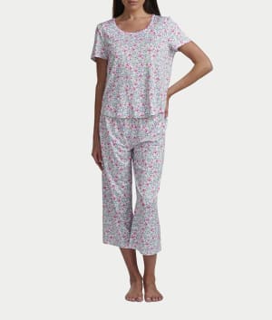 KN Cool Scoop Neck Tee Knit Capri Pajama Set: undefined