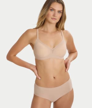 b.Wow'd Modern Hipster: undefined