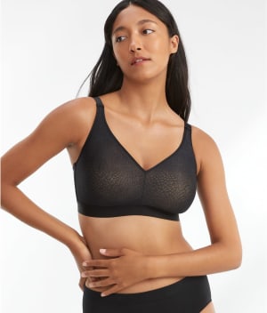 C Magnifique Wire-Free Minimizer Bra: undefined